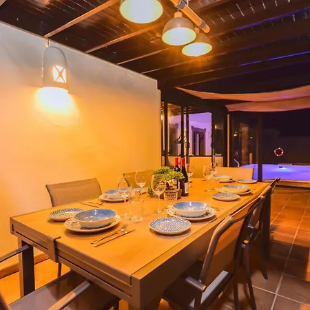 Casa Carla Villa *